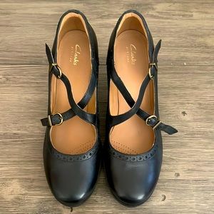 Clarks Artisan Mary Jane heels